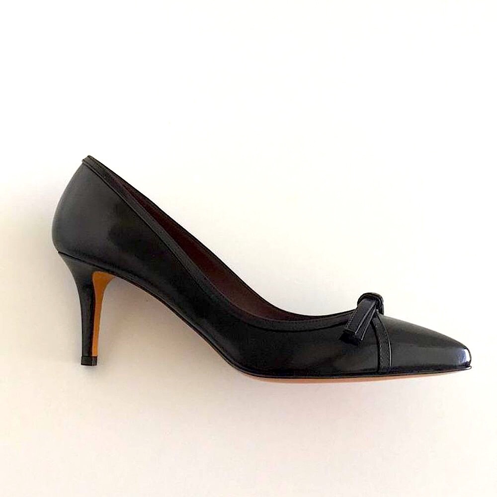 Bruno Magli Black Patent Leather Kitten Heel Pump Size 38